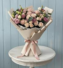 Букет цветов из:  Розы и Лизиантусы в Барково