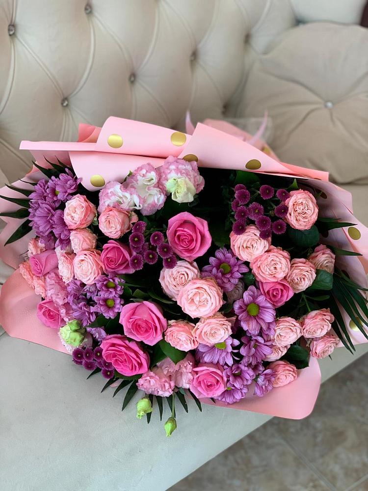 Букет цветов из: Хризантемы, Розы и Лизиантусы в Барково