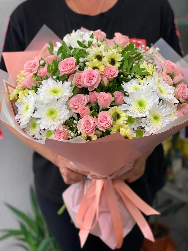 Букет цветов из: Розы и Хризантемы в Барково