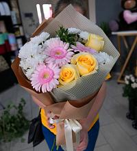 Букет цветов из:  Герберы, Розы и Хризантемы в Барково