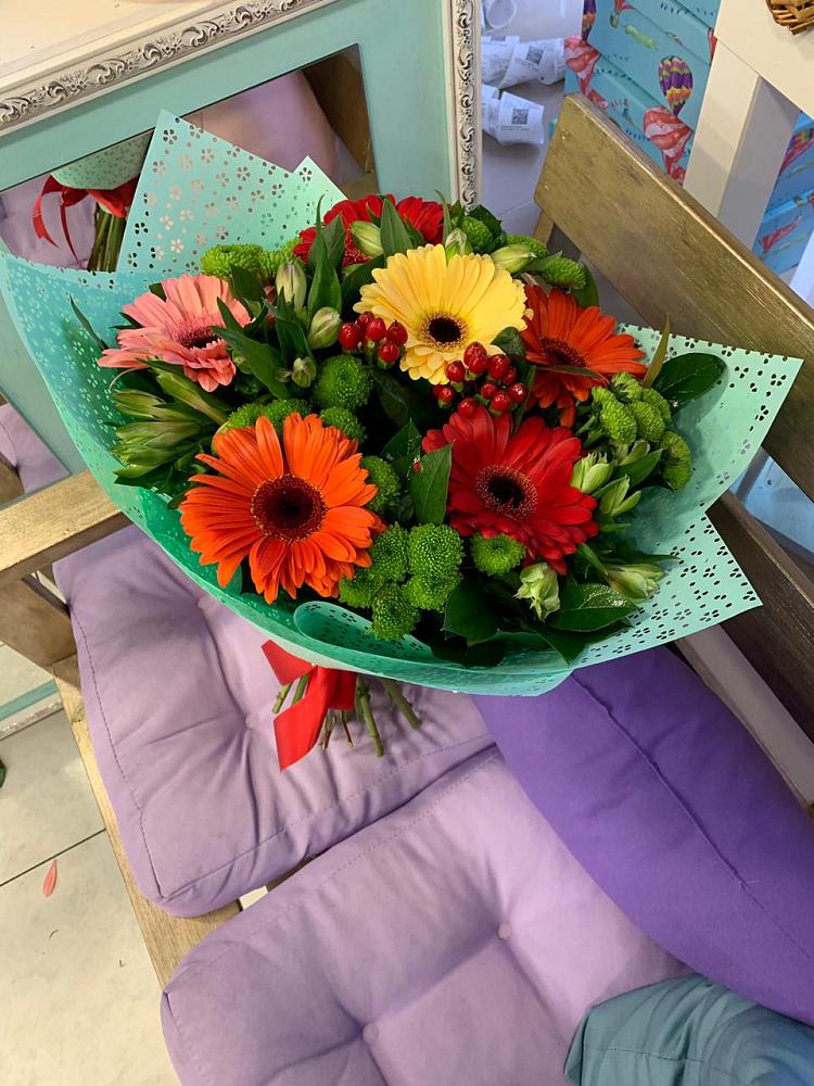 Букет цветов из: Герберы, Хризантемы и Альстромерии в Барково