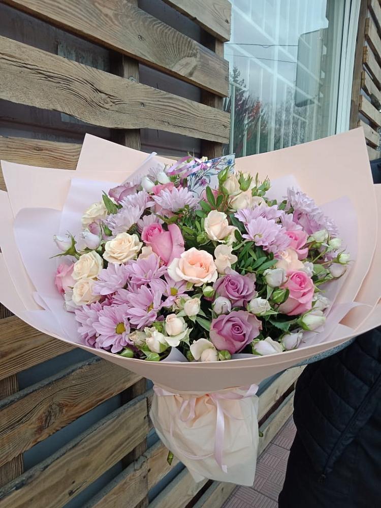 Букет цветов из: Розы и Хризантемы в Барково