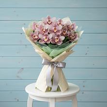 Букет цветов из:  Орхидеи и Розы в Барково