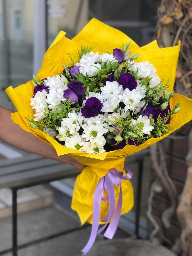 Букет цветов из: Ирисы, Хризантемы и Ромашки в Барково