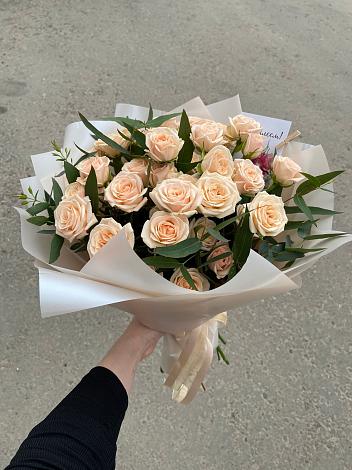 Букет Кремовые розы Латте в Барково