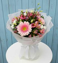Букет цветов из:  Герберы, Альстромерии и Лизиантусы в Барково