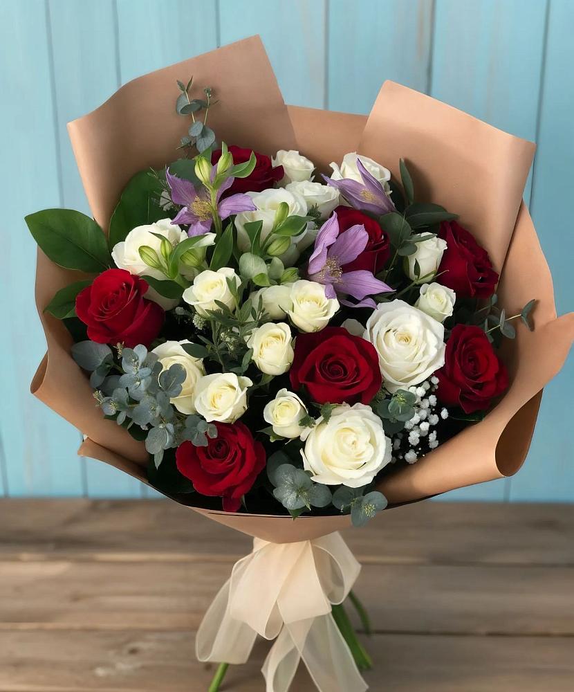 Букет цветов из: Розы и Альстромерии в Барково